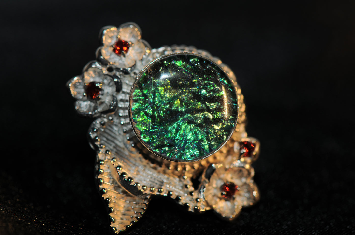 Grand Flower Ring