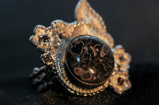 Gray Grand Flower Ring