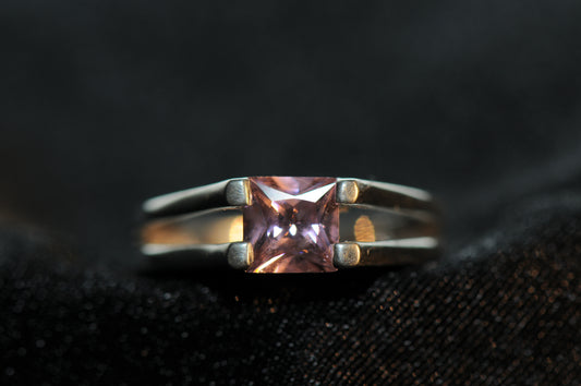 Minimalistic Pink Ring