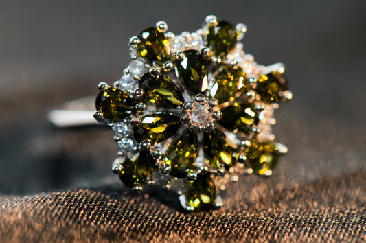 Sun Ray Green Ring